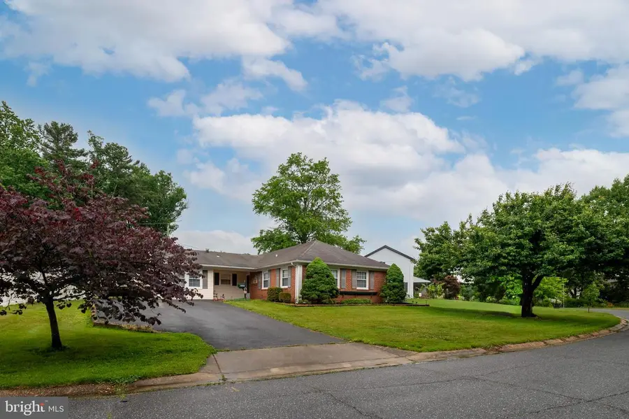 12806 Babcock Ln, Bowie, MD 20715 - #2