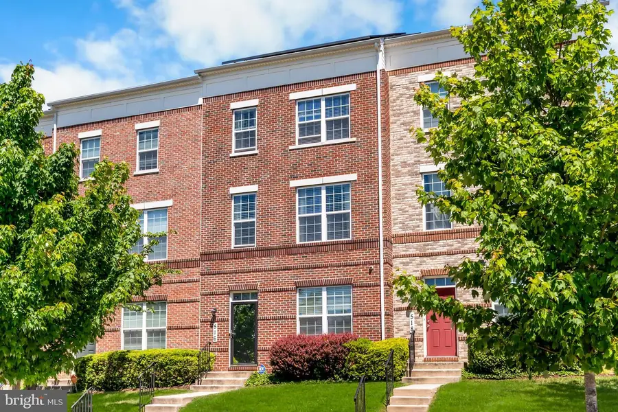 516 Victorianna Dr, Capitol Heights, MD 20743 - #2