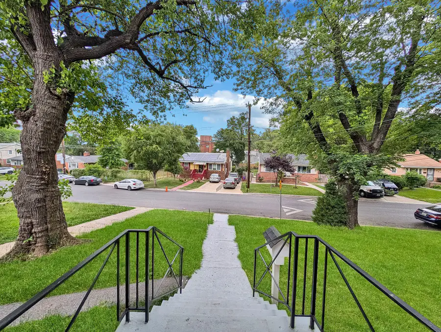5603 Newton St, Hyattsville, MD 20784 - #2