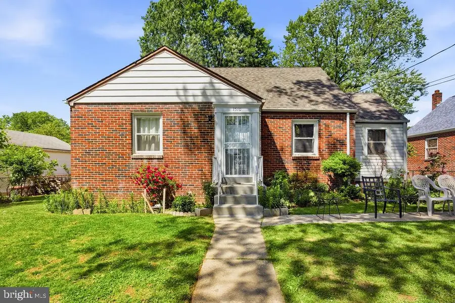 3510 Jefferson St, Hyattsville, MD 20782 - #2