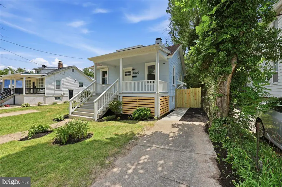 4803 Somerset Rd, Riverdale, MD 20737 - #2