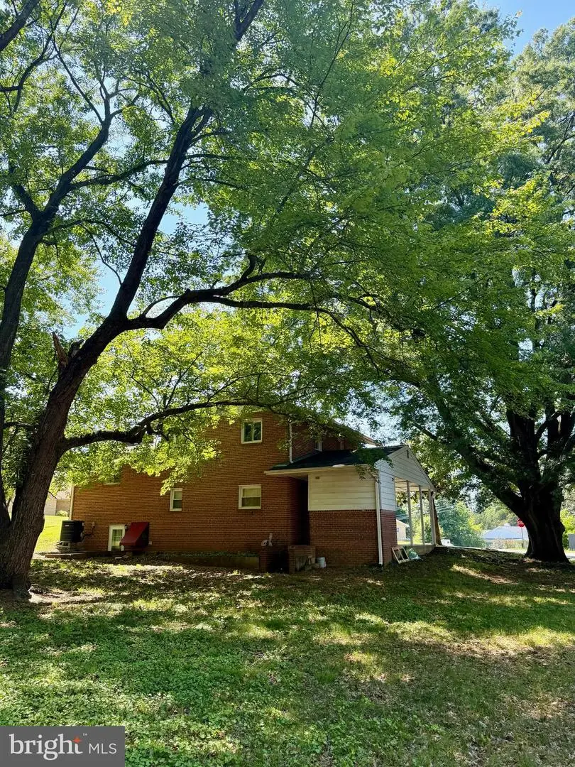 25 Panorama Dr, Oxon Hill, MD 20745 - #3