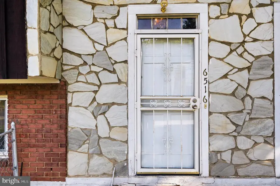 6516 Seat Pleasant Dr, Capitol Heights, MD 20743 - #3