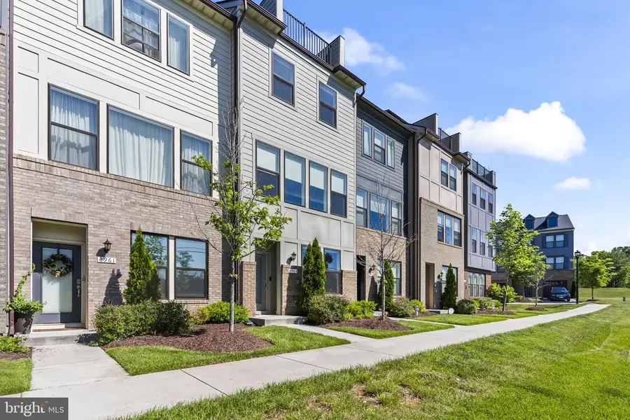 4963 Vista Green Ln, Lanham, MD 20706 - #3