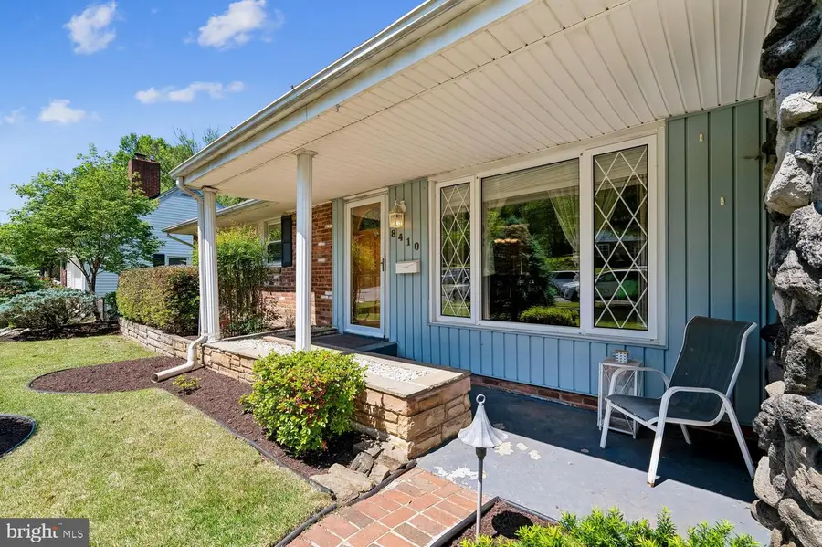8410 Ravenswood Rd, Hyattsville, MD 20784 - #3