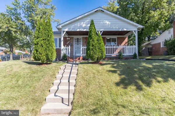 6922 Emerson St, HYATTSVILLE, MD 20784