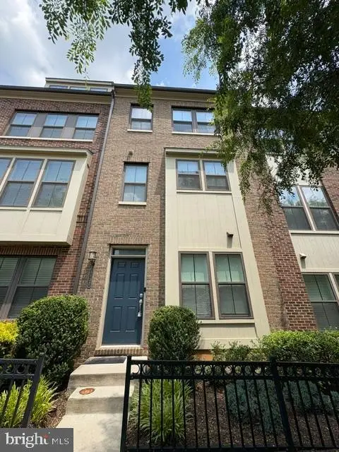 4602 Woodberry St, RIVERDALE, MD 20737