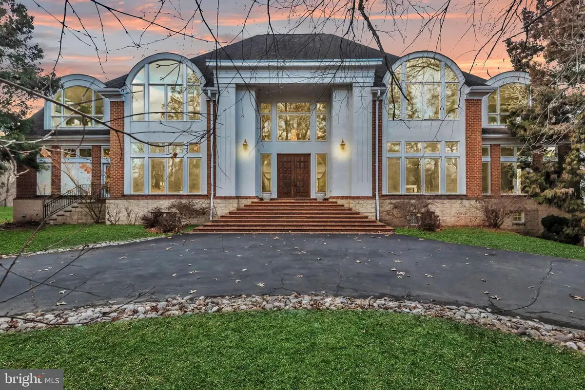11501 Riverview Rd, Fort Washington, MD 20744 - #1