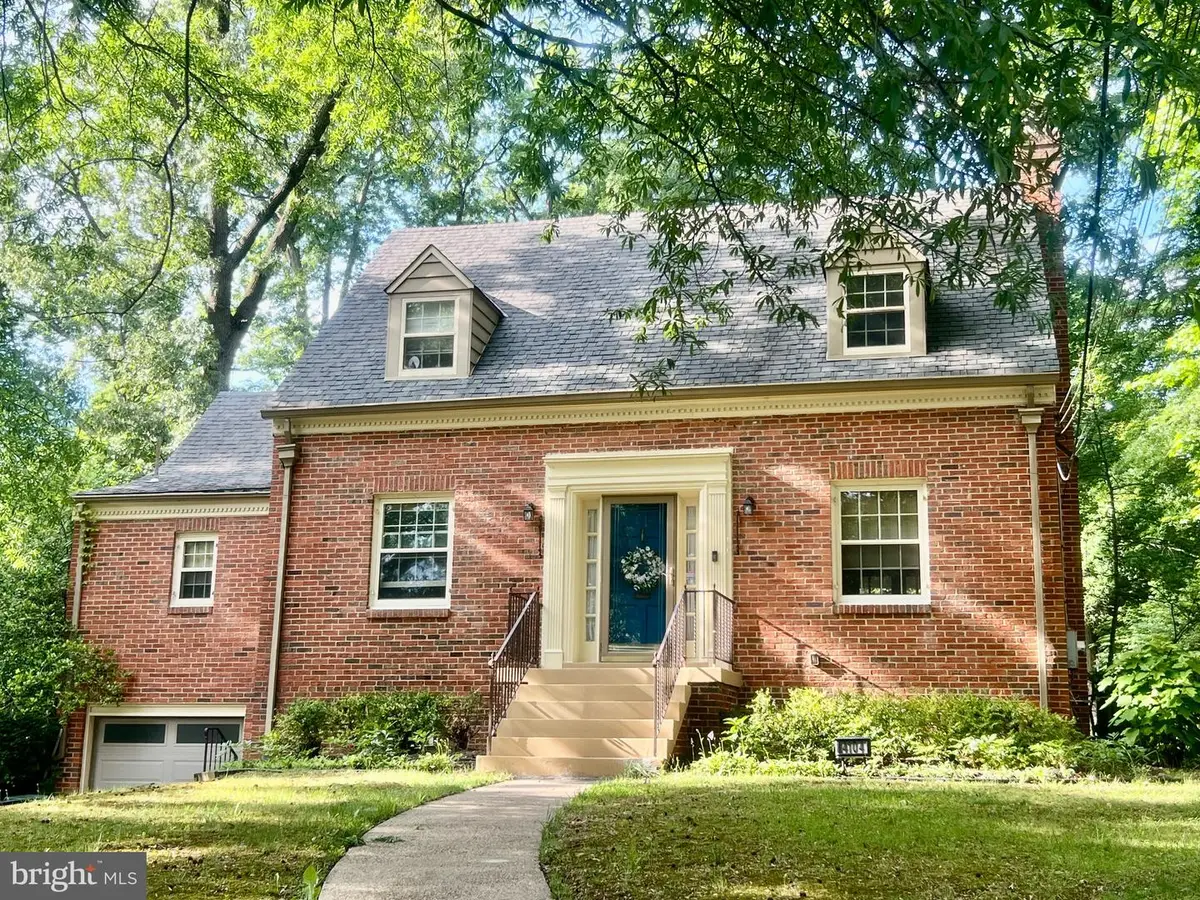 4104 Woodberry St, Hyattsville, MD 20782 - #1