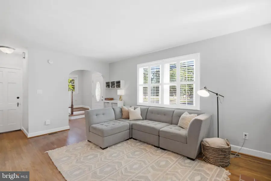 4308 East West Hwy, Hyattsville, MD 20782 - #3
