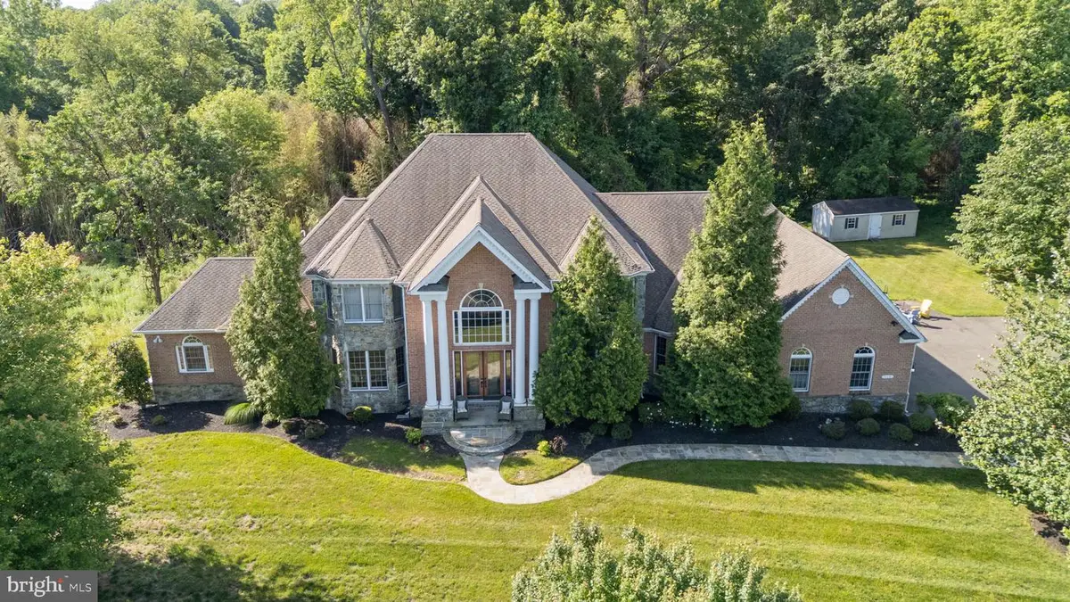 16601 Pleasant Colony Dr, Upper Marlboro, MD 20774 - #1