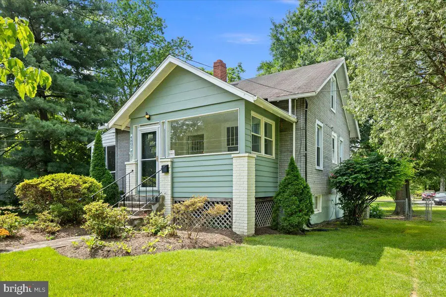 4805 Calvert Rd, College Park, MD 20740 - #2