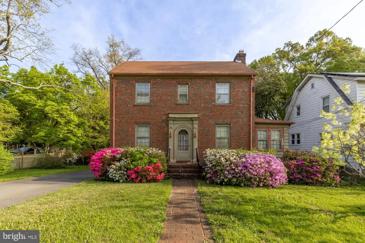 4220 Sheridan St, Hyattsville, MD 20782 - #1