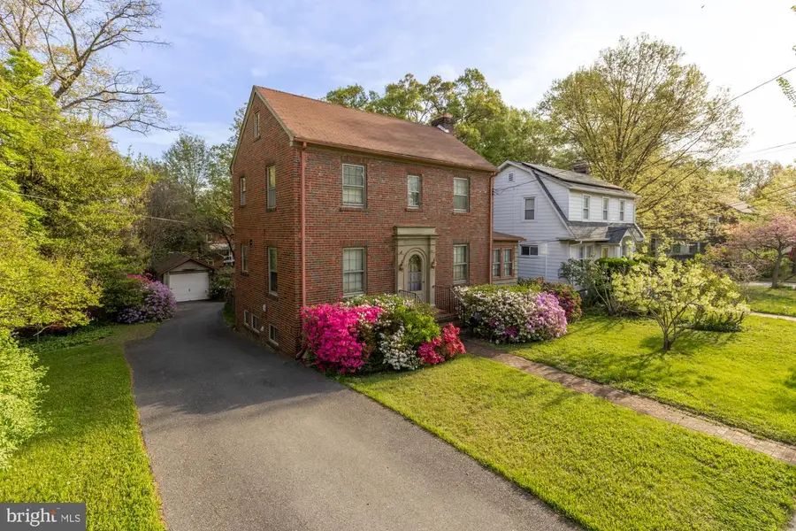 4220 Sheridan St, Hyattsville, MD 20782 - #3