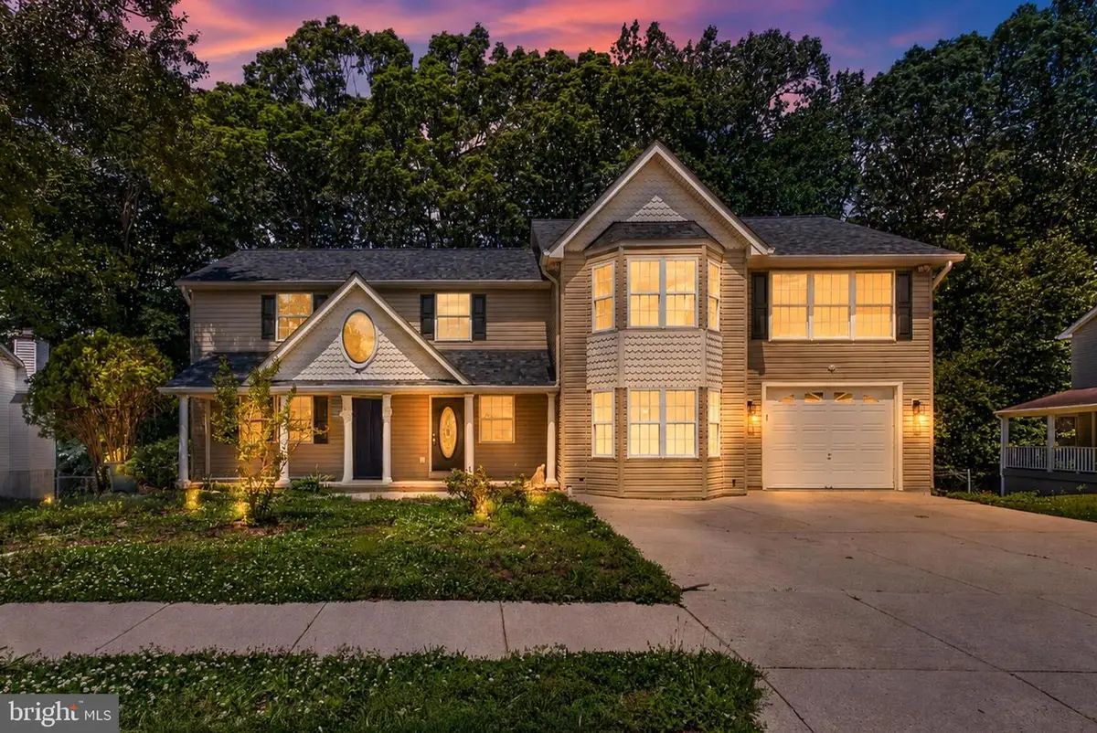 9312 Fox Run Dr, Clinton, MD 20735 - #1