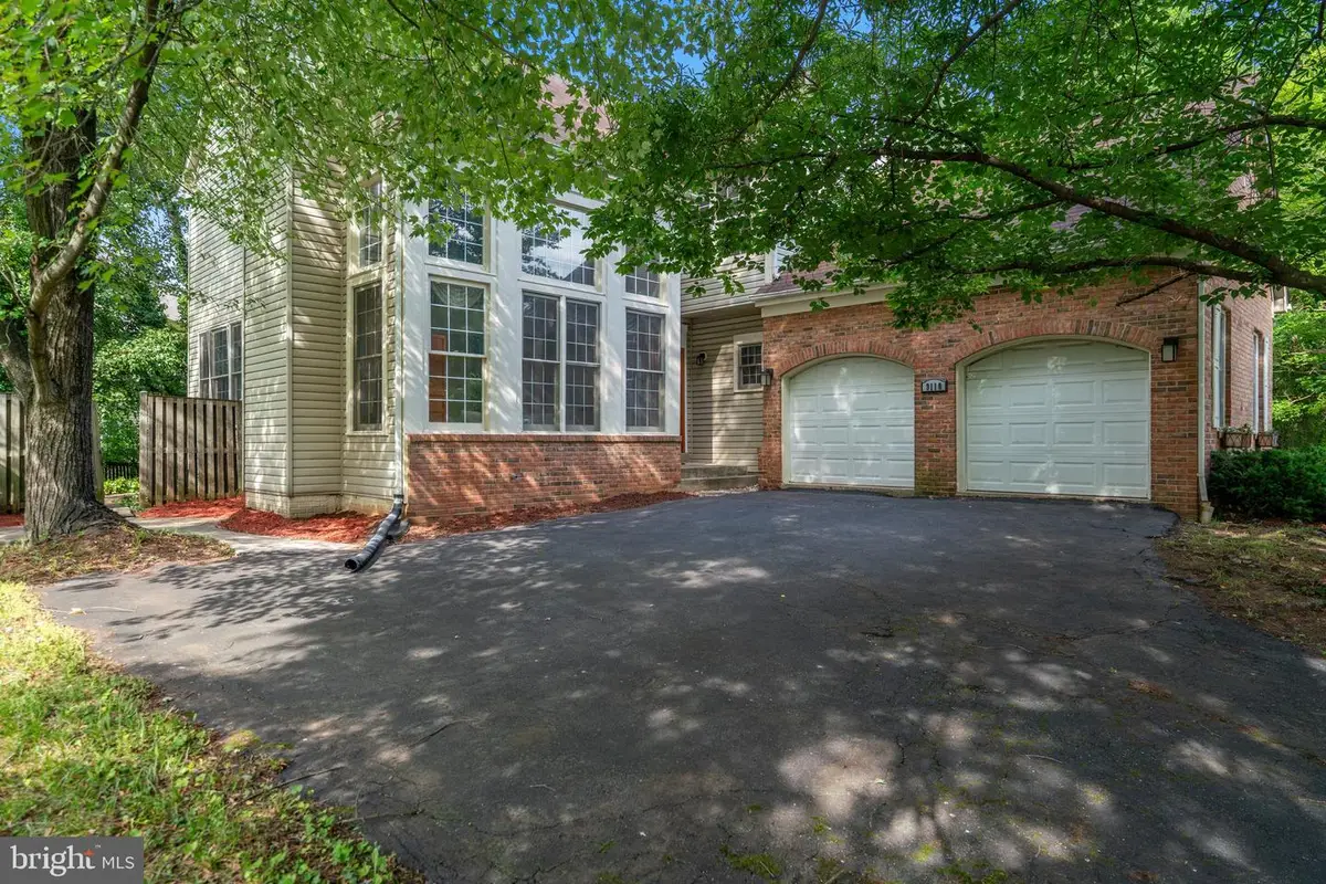 9110 Tallfield Ct, Lanham, MD 20706 - #1