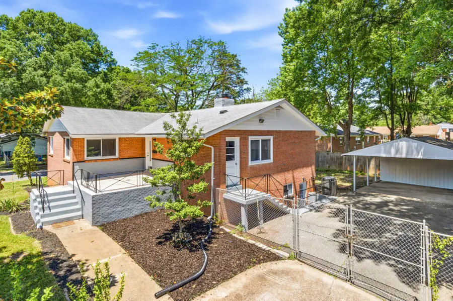 9610 Wellington St, Lanham, MD 20706 - #2
