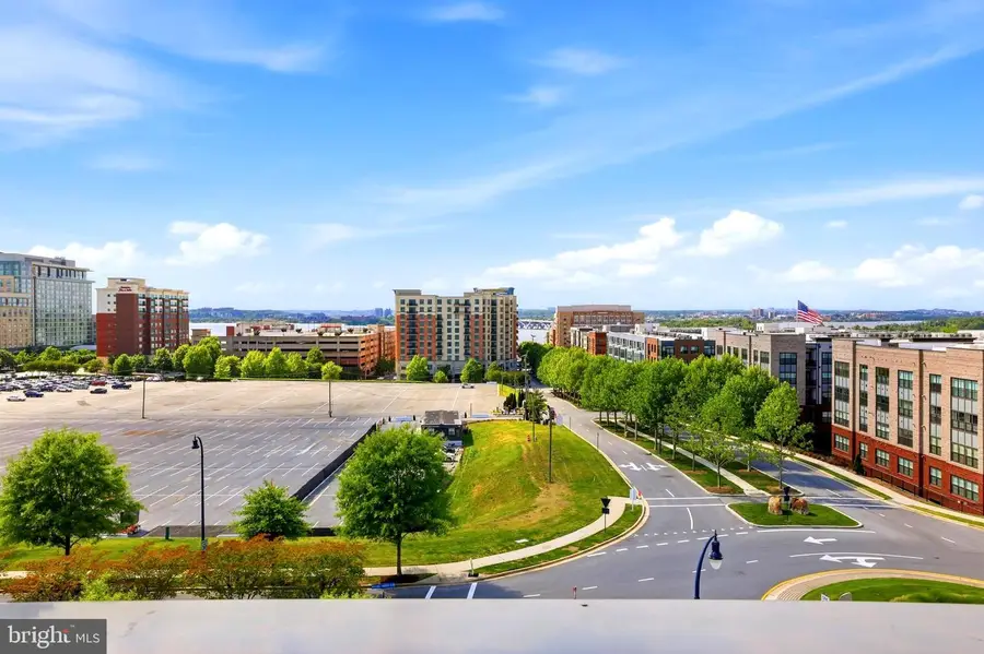 500 Riversail Ln #438, Oxon Hill, MD 20745 - #2
