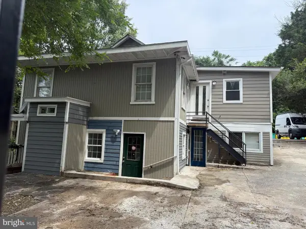 5005 Quincy St, BLADENSBURG, MD 20710