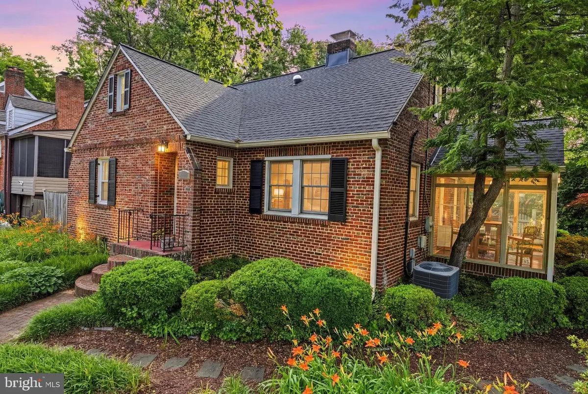 9101 Autoville Dr, College Park, MD 20740 - #1