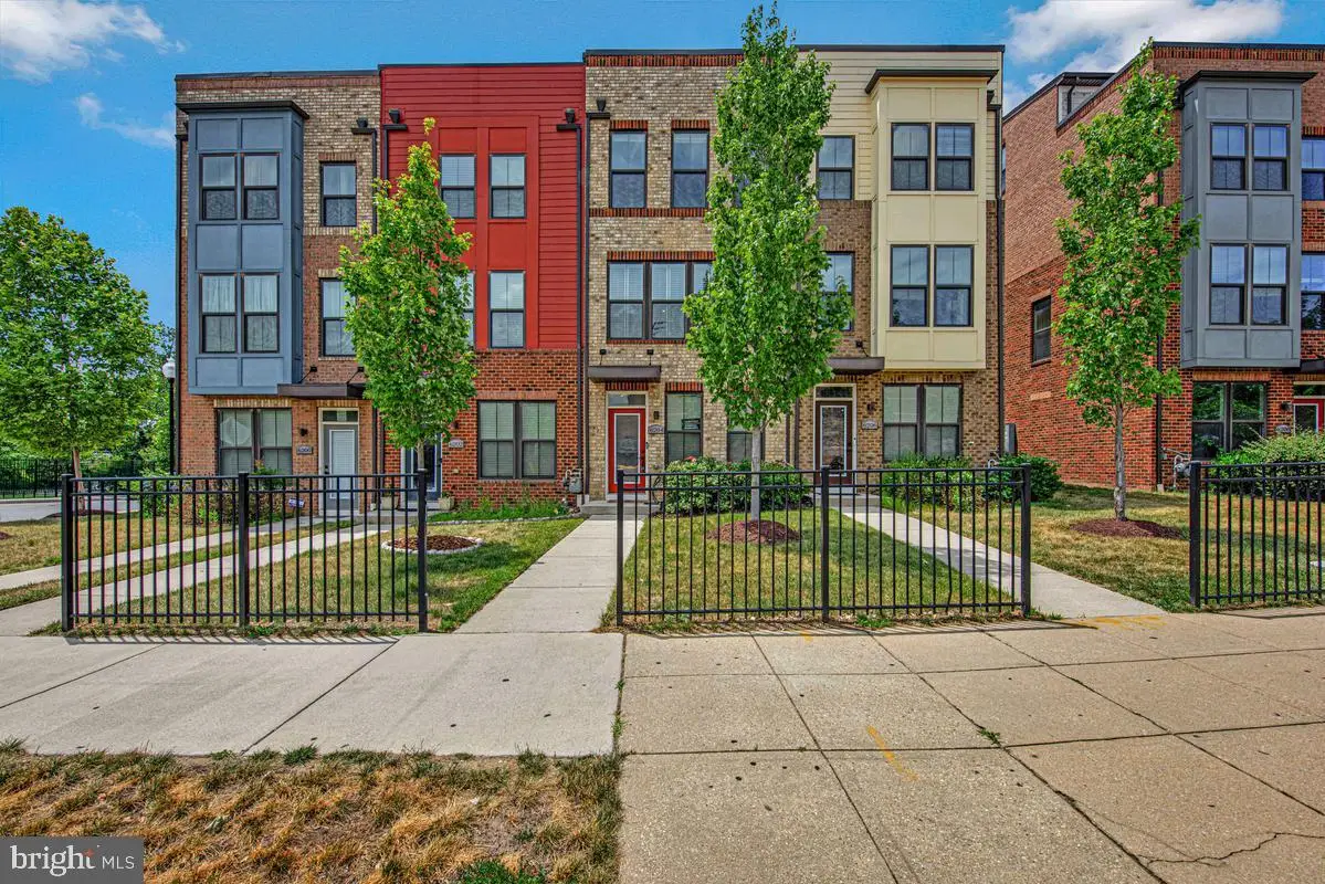 6204 Editors Park Dr, Hyattsville, MD 20782 - #1