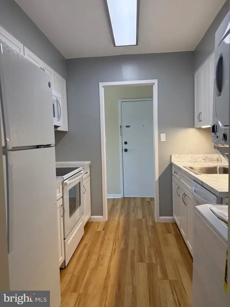 6996 Hanover Pkwy #401, Greenbelt, MD 20770 - #2