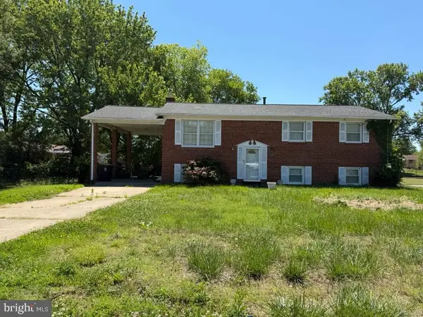 8504 Woodyard Rd, CLINTON, MD 20735