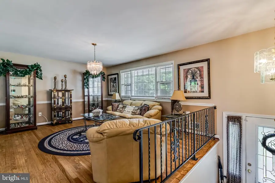 12817 Peace Dr, Fort Washington, MD 20744 - #3