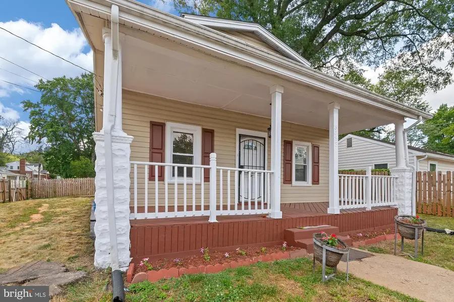 5033 Emo St, Capitol Heights, MD 20743 - #2
