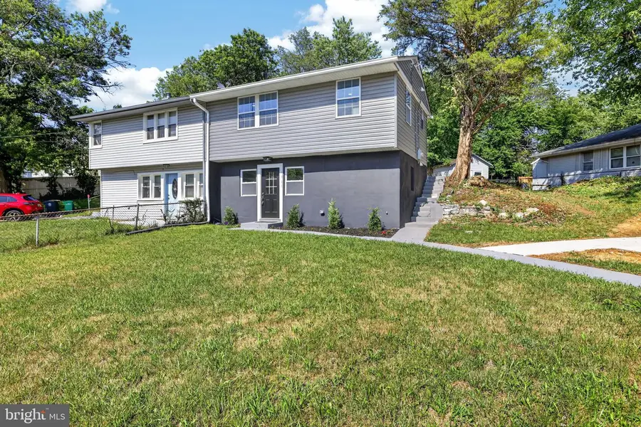 1911 Ray Leonard Rd, Landover, MD 20785 - #2