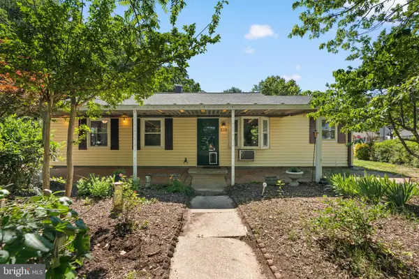 905 Lindsay Rd, OXON HILL, MD 20745
