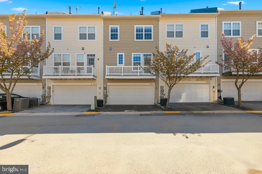 4210 Talmadge Cir, Suitland, MD 20746 - #3