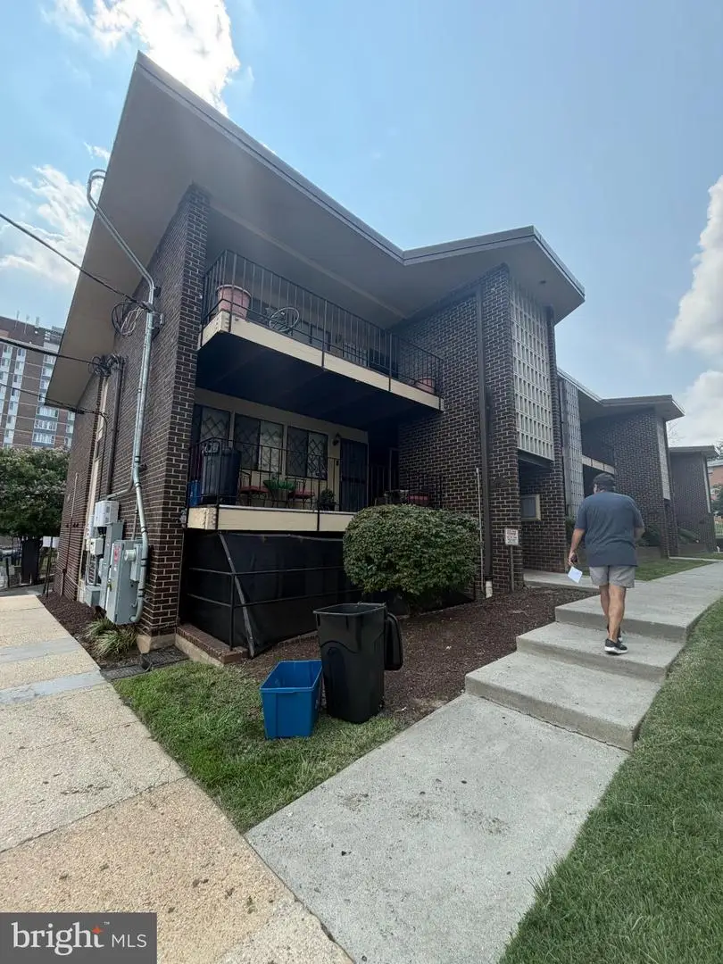 3904 Stone Gate Dr #e, Suitland, MD 20746 - #2