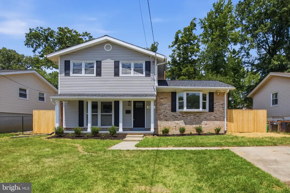 9602 Dubarry Ave, Lanham, MD 20706 - #1