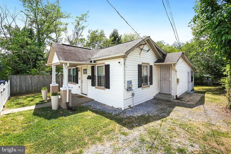 1205 Kayak Ave, Capitol Heights, MD 20743 - #3