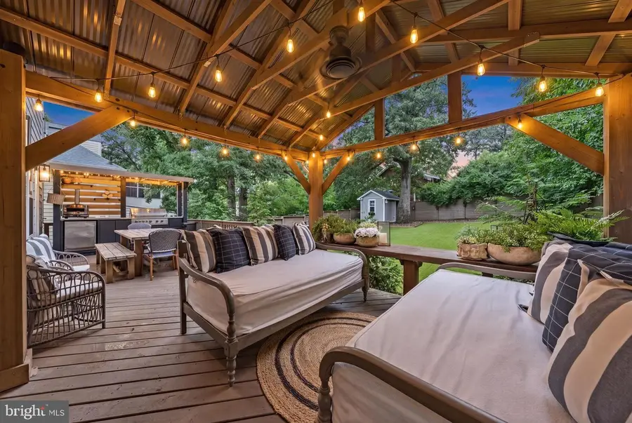4102 Hamilton St, Hyattsville, MD 20781 - #2