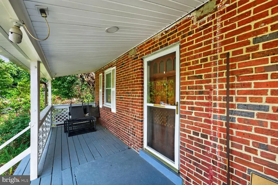 5406 Spring Ln, Hyattsville, MD 20781 - #2