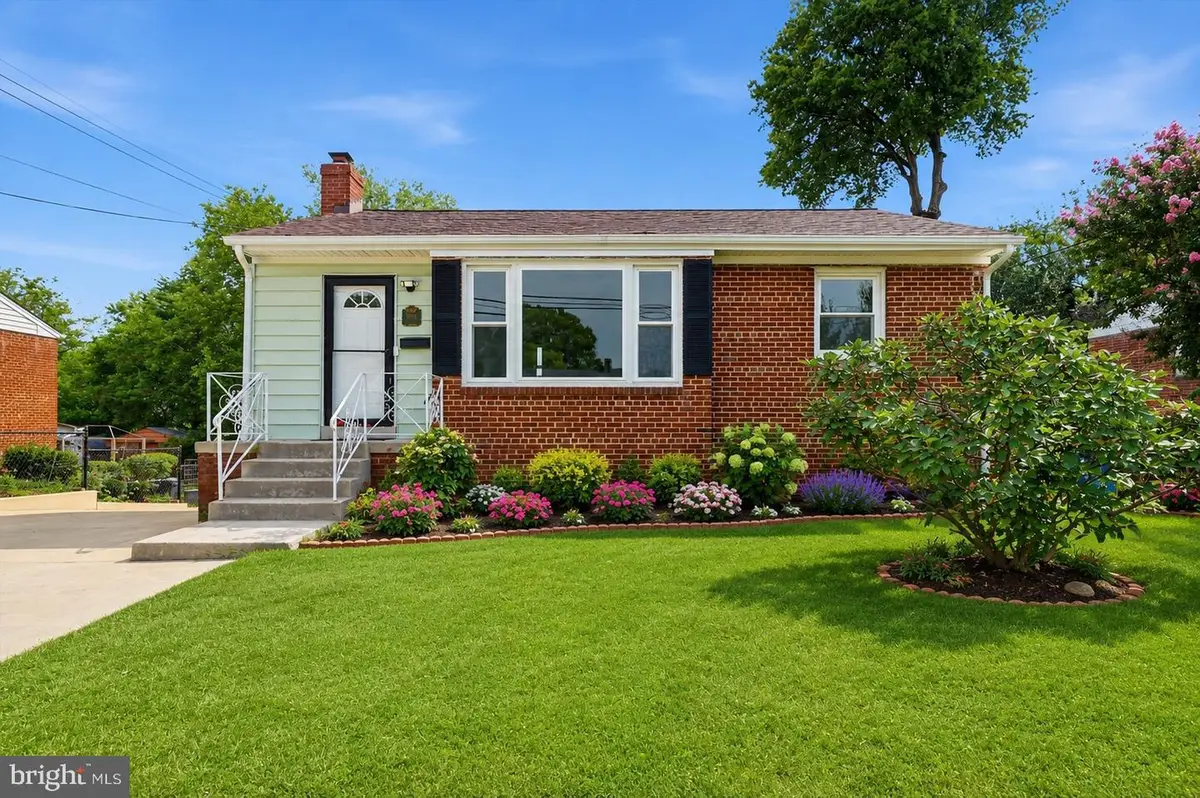 6618 Newport Rd, Hyattsville, MD 20784 - #1