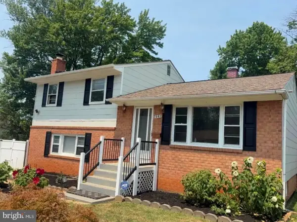 7202 Good Luck Rd, LANHAM, MD 20706