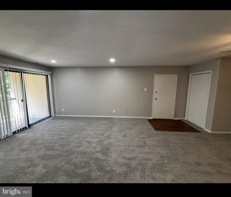 10108 Campus Way S #202-3c, Upper Marlboro, MD 20774 - #2