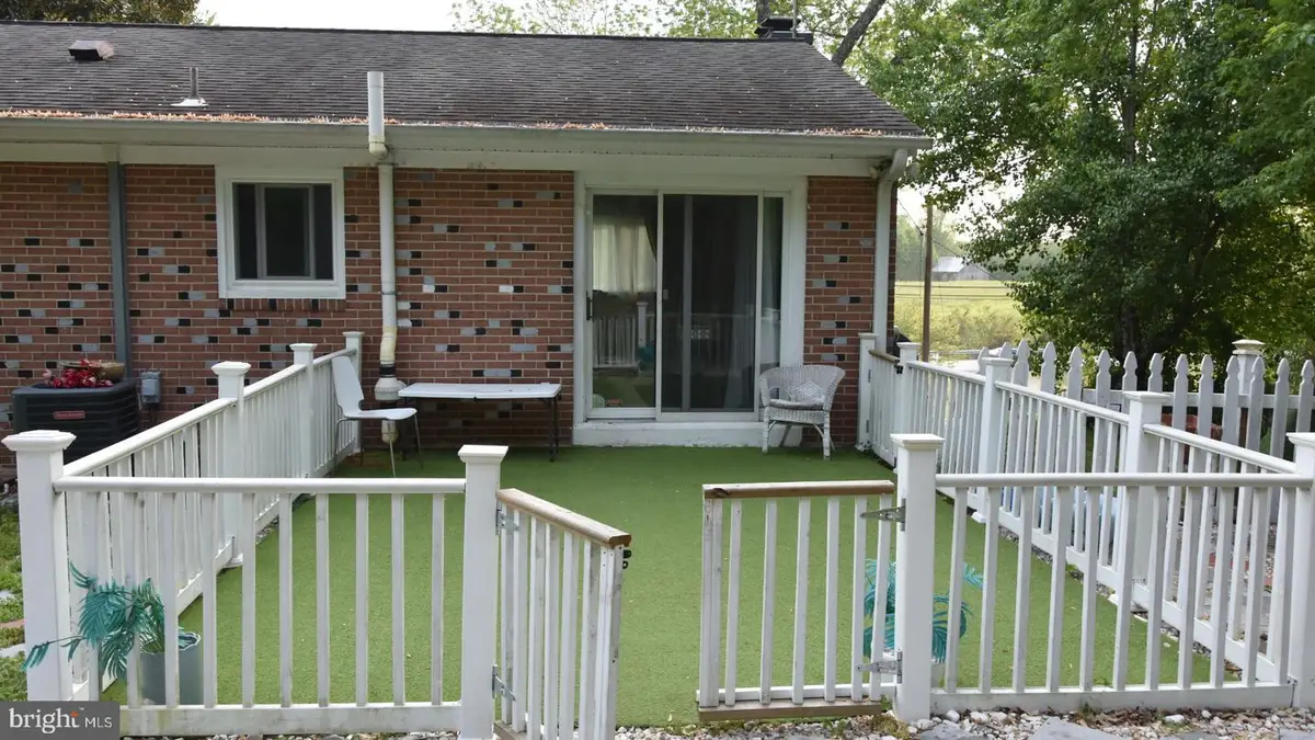 8610 Croom Rd, Upper Marlboro, MD 20772 - #1