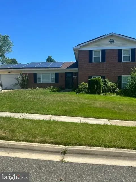 8211 Barrett Rd, Fort Washington, MD 20744 - #1