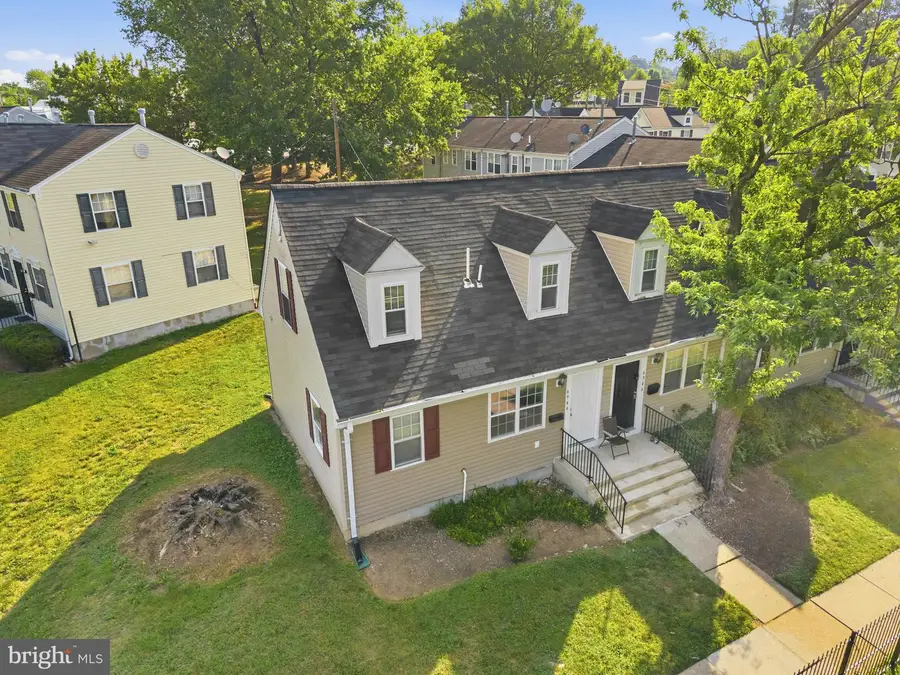 6944 Hawthorne St, Hyattsville, MD 20785 - #3