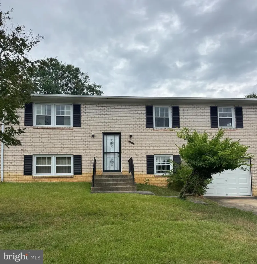 5204 Larwin Ct, Temple Hills, MD 20748 - #2