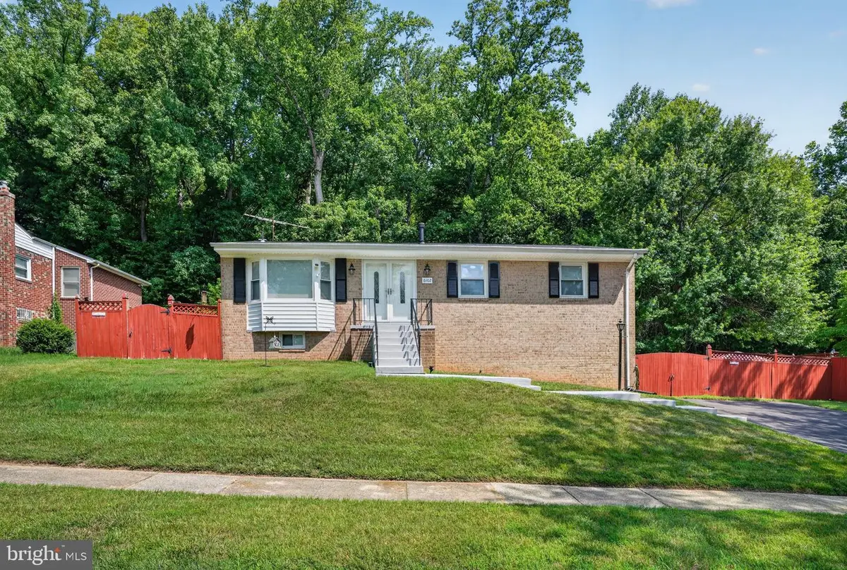 6102 Brooke Jane Dr, Clinton, MD 20735 - #1