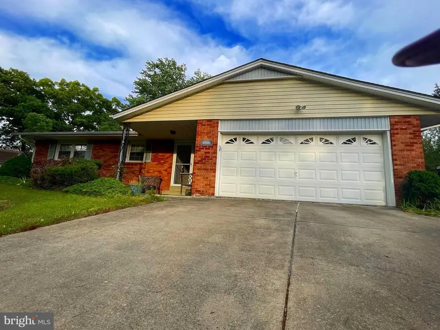 11007 Phillips Dr, Upper Marlboro, MD 20772 - #2