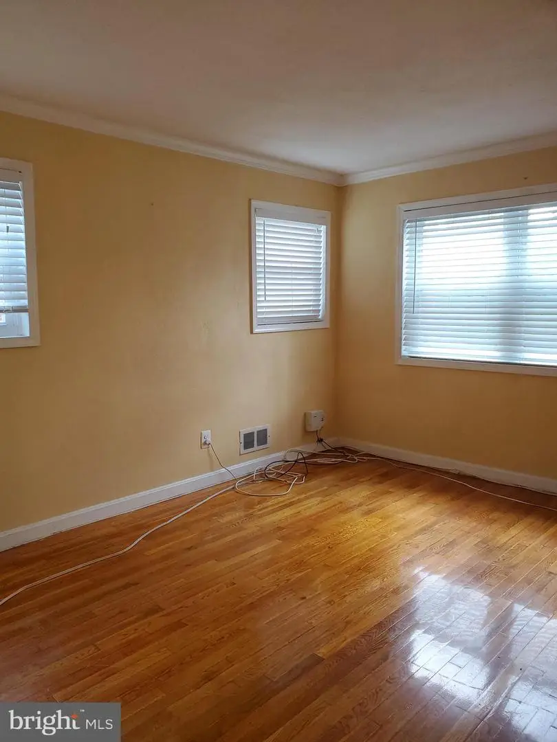 8311 Navahoe Dr, Silver Spring, MD 20903 - #3