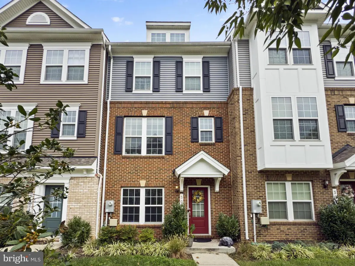 3011 Duvall Ridge Rd, Landover, MD 20785 - #1