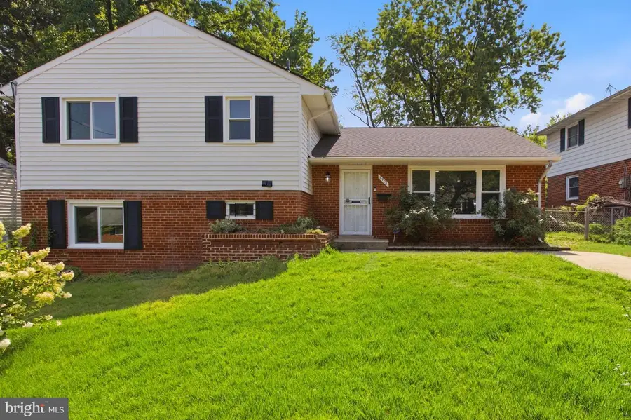 7901 Powhatan St, Hyattsville, MD 20784 - #2