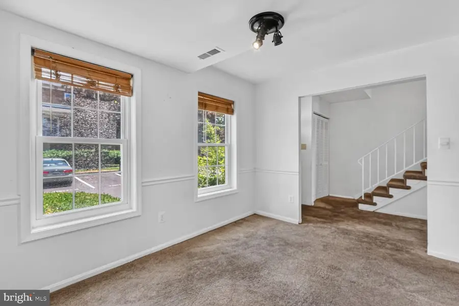 8108 Lakecrest Dr, Greenbelt, MD 20770 - #2